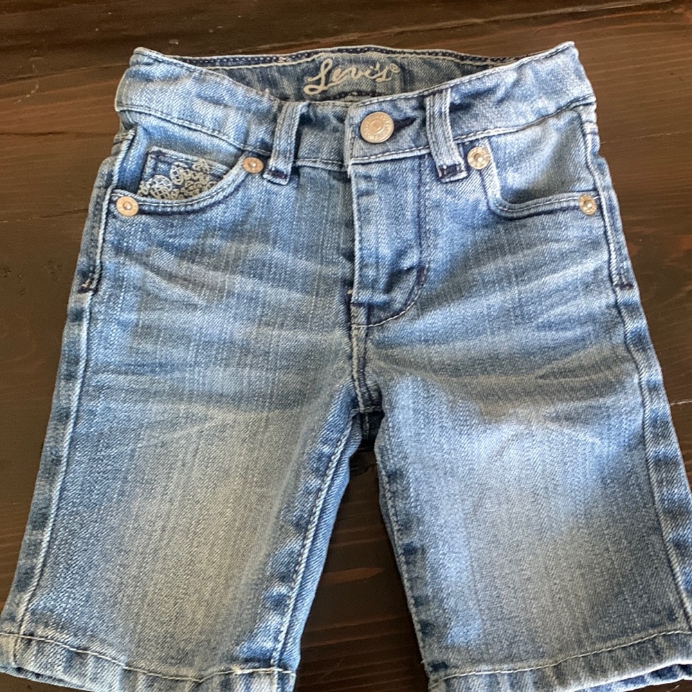 Girls Levi’s denim shorts size 2T